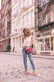 Jun 22, 2021 · even though these pull ups are labeled as mediums, don't let that fool you. How To Pull Off The Mom Jean Brightontheday