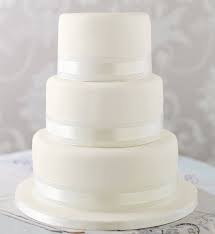 Elegant Round Assorted Wedding Cake M S Plain Wedding Cakes Traditional Wedding Cakes Tiered Wedding Cake