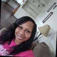 Vicki Bagley's Instagram, Twitter & Facebook