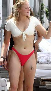 Sophie Turner nudes and pics (42 pictures) - Shooshtime