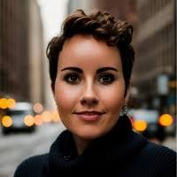 Lynn Christensen's Instagram, Twitter & Facebook