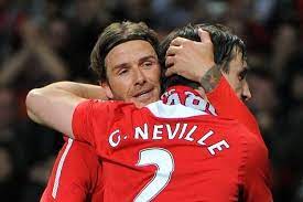 Manchester united great gary neville announces his retirement with immediate effect. Gary Neville Akui Tak Nyaman Berbagi Kamar Dengan David Beckham Halaman All Kompas Com