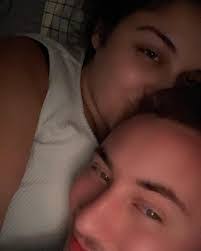 Alan Annis's Instagram, Twitter & Facebook