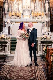 A Real Halloween Wedding: Autumn Colours, Spooky Decor And Pumpkins