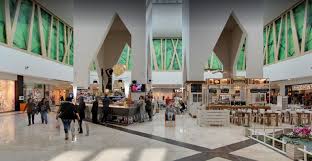 Il centro commerciale bergamo è uno spazio dedicato a tutta la famiglia, dove relax, shopping e 19 negozi con i brand più glamour di abbigliamento e accessori, oggetti per la cura della casa e della. Centro Commerciale Le Due Torri Visit Bergamo