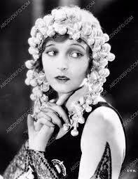 silent film star Corinne Griffith portrait 8b20-7120