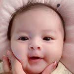 Janet Dinh's Instagram, Twitter & Facebook