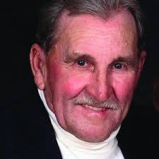 Julia Rollins's Instagram, Twitter & Facebook