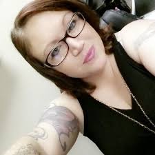 Nicole Phares (@nicolephares81)