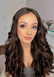 Sara Cora Make-up Artist