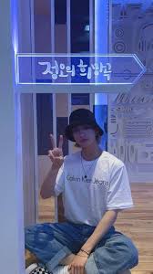  Download Hyunjin Wallpaper By Kyccz A5 Free On Zedge Now Browse Millions Of Popular Go Wallpapers And Ringtone In 2021 Stray Kids Seungmin Crazy Kids Savage Kids