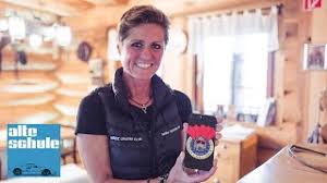 The top gear presenter revealed last year that she had been dealing with a rare form of cancer since 2017. Sabine Schmitz Uber Katastrophale Supersportwagen Und Sie Verrat Wer Der Stig Ist Manchmal Youtube