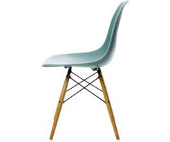 Es gibt wohl kaum einen stuhl, den man so häufig sieht, wie den eames plastic side chair. Vitra Eames Plastic Side Chair Dsw Ab 369 00 Juli 2021 Preise Preisvergleich Bei Idealo De