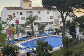 Reach out to several divorce lawyers to find out how much they charge and what you can expect to pay. Mother Of Spanish Pool Deaths Family Could Seek More Investigations Lawyer St Helens Star
