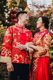 What Should The Groom Wear For A Chinese Wedding Tea Ceremony In 2020 Chinese Wedding Tea Ceremony Chinese Wedding Dress Traditional Chinese Wedding Dress