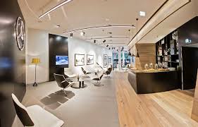 First Innovative Mercedes Me Store Opens In Germany Showroom Interior Design Store Design Interior Car Showroom Interior
