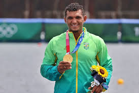 Promessa de ouro na canoagem, isaquias quieiroz casou, foi pai entre duas olimpíadas e batizou filho com nome do rival. Toowxhj41mwfam