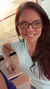 Guys, I'm so sad I have to get rid of my colored hair…is something like  this allowed? 😭💜