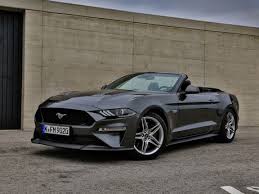 The introduction of a high performance ecoboost. Testbericht Ford Mustang Cabrio Mit 450 Ps Auto Motor At