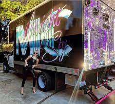 Miley Updates On Twitter Midnight Sky Truck In La Отметок «нравится», 5,237 комментариев — miley cyrus (@mileycyrus) в instagram: miley updates on twitter midnight sky