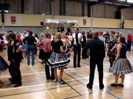 Prairie skirts, petticoats, blouses, skirts & other square dancing clothing available. Square Dance Information For Dancers And Beginners