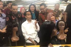 Boyang industrial lowongan kerja 1. Jokowi Tinjau Pabrik Tempat Asal Wig Madonna
