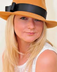 12 months ago today we lost my beautiful wife, a Mother Daughter Sister  Auntie Niece and Friend. Today we celebrate Maxine. Our thoughts are with  Paul Jack and Oliver❤️