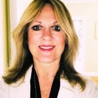 Leann Alexander's Instagram, Twitter & Facebook