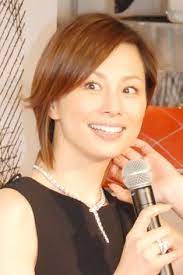 画像 写真 米倉涼子 結婚後初公の場 黒のワンピースで登場 5枚目 2020 米倉 涼子 米倉涼子 ヘアスタイル 涼子