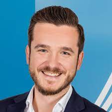 Borussia monchengladbach's bundesliga title ambitions were dealt a blow as they were denied top spot by schalke. Mag Matthias Gregoritsch Sales Manager C P Immobilien Ag Xing