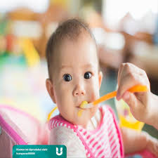Jadwal pemberian makan pada bayi berusia 7 bulan untuk bayi yang diberi susu formula akan sedikit berbeda. Panduan Jadwal Makan Bayi Di Awal Pemberian Mpasi Kumparan Com