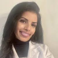 Uzma Malik's Instagram, Twitter & Facebook