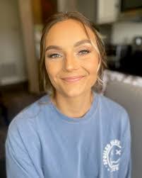 Joy Edmondson's Instagram, Twitter & Facebook