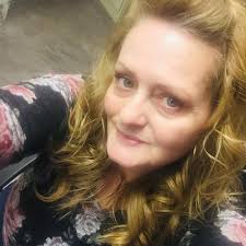 What should I charge for a 3-tier wedding cake in Florida?