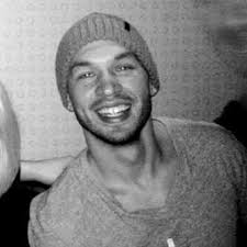 Emily Crawley (@Em_Crawley)