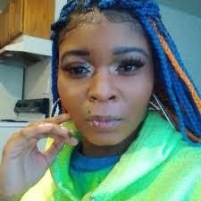 Ebony Starkey's Instagram, Twitter & Facebook