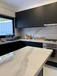 — traigo pan y vino para la cena. Reforma Cocina In 2020 Kitchen Home Decor Decor