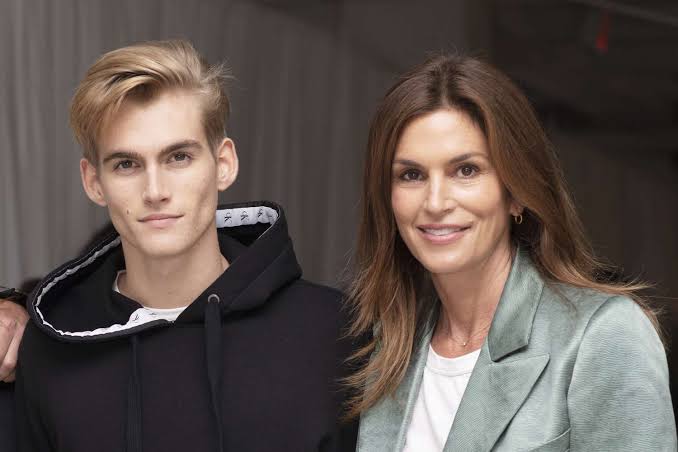 Así fue la vida de Presley Gerber, el hijo de Cindy Crawford