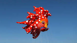 Why Is Yayoi Kusama the World's Most Popular Artist?