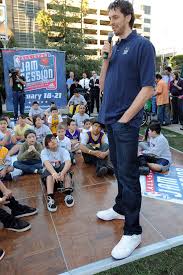 Pau gasol was born on july 6, 1980 in sant boi de llobregat, barcelona, catalonia, spain. Pau Gasol Losangelesinspiration