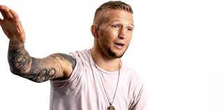 Dillashaw or tayler jeffrey dillashaw is one of the best mix martial art artists. Will Souris On Twitter Video Which Tj Dillashaw Tattoo Does He Credit To Conor Mcgregor Jujitsu Mma Https T Co 86npqoocey