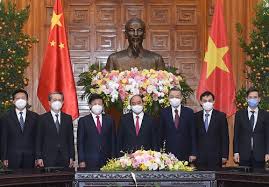 Ông trần quốc tỏ sinh năm 1962 tại tỉnh ninh bình. Thá»§ TÆ°á»›ng Nguyá»…n Xuan Phuc Tiáº¿p Bá»™ TrÆ°á»Ÿng Cong An Trung Quá»'c Vietnamnet