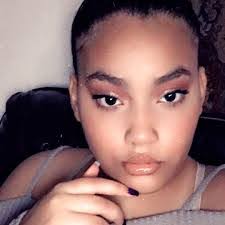 Ebony Ramos's Instagram, Twitter & Facebook