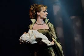 Vadregény 2014 teljes film online magyarul a történet több ismert mese modernizált keveréke, amelyben számos szál fonódik össze a különféle szereplők kívánságainak és kalandjai nyomán. Vadregeny Into The Woods Jegy Hu