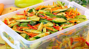 салат из огурцов с морковью по корейски на зиму Ogurcy Po Korejski Na Zimu I Ne Tolko Appetitnyj Salat Iz Ogurcov Po Korejski Youtube V 2020 G Eda Salat Iz Ogurcov Vkusnaya Eda