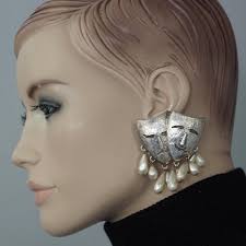 Face Chanel Earrings