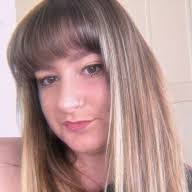 Kim Hirsch's Instagram, Twitter & Facebook