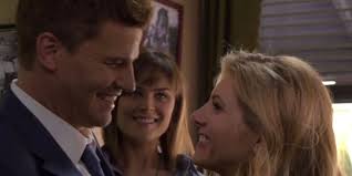 Bones: 20 Things About Booth And Brennan's Relationship That Make No Sense