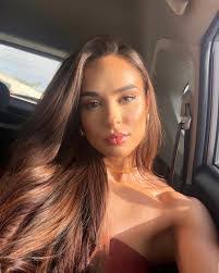 Cassidy Costa's Instagram, Twitter & Facebook