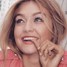 4 925 016 tykkäystä · 63 007 puhuu tästä. Gigi Hadid Jelena Noura Posts Facebook